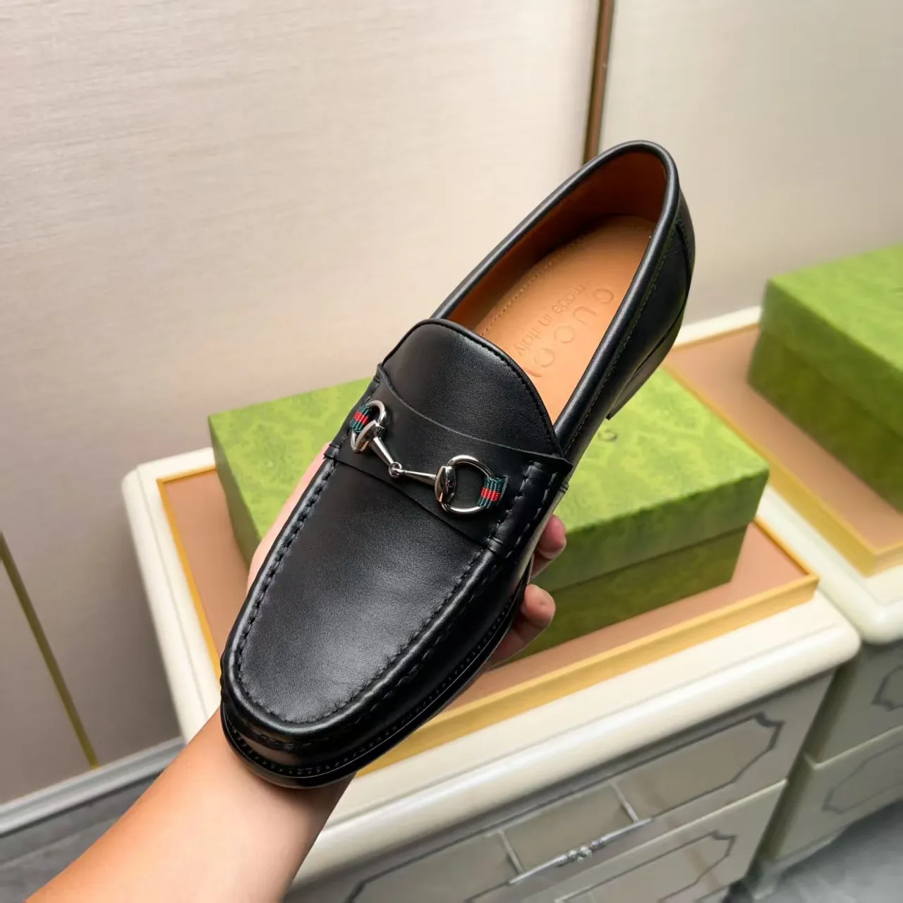 Men's men's shoes 💰460 🆘【GUCCI】Gucci ·🐂里· Hot-selling pea shoes top brand luxury, top quality, the latest fashion pea shoes.. The upper is made of original first-layer cowhide. (Full first-layer water-dyed 🐂 leather·inner). The original stylish and stylish soft rubber wear-resistant and non-slip outsole is light and comfortable on the foot, available in black! Matching code: 38-44 (customized at 45.46.47)